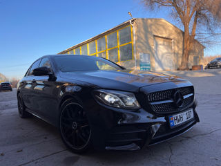 Mercedes E-Class foto 3