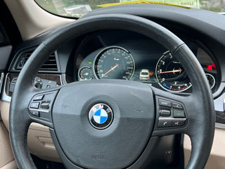 BMW 5 Series foto 14