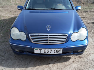 Mercedes C-Class