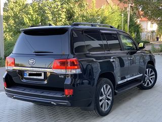 Toyota Land Cruiser foto 7