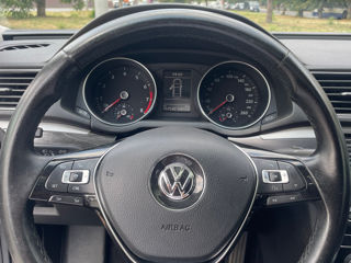 Volkswagen Passat foto 8