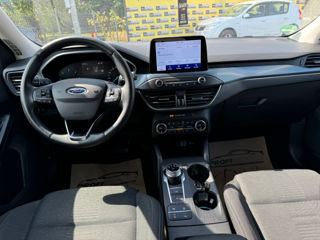 Ford Focus foto 8