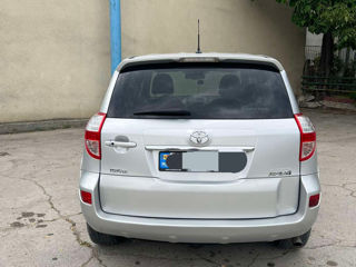 Toyota Rav 4 foto 2