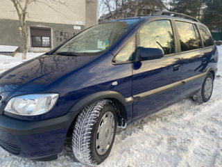 Opel Zafira foto 3