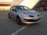 Renault Clio foto 2