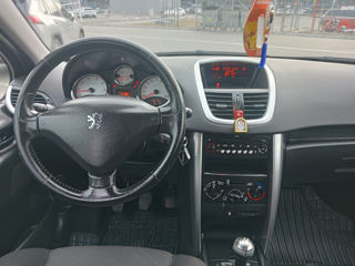 Peugeot 207 foto 4