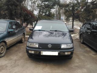 Volkswagen Passat foto 1