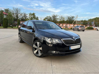 Skoda Superb foto 4