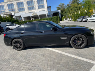 BMW 7 Series foto 4