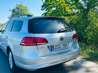 Volkswagen Passat foto 2