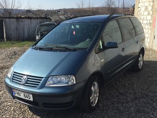 Volkswagen Sharan foto 4