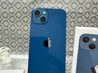 iPhone 13 256 gb blue foto 2