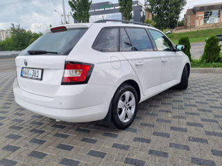 Skoda Fabia foto 2