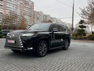 Lexus LX Series