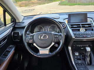 Lexus NX Series foto 12