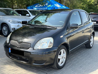 Toyota Yaris foto 1