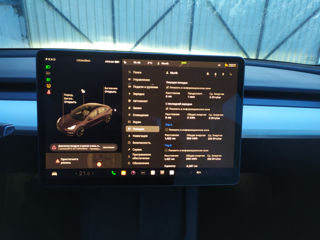 Tesla Model 3 foto 10