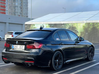 BMW 3 Series foto 6