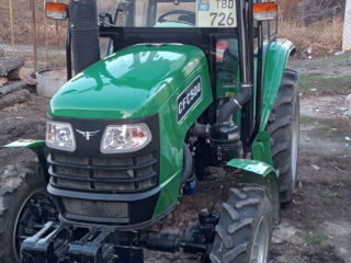 Tractor se vinde și inpreună cu  agregate 3 bucăți foto 2