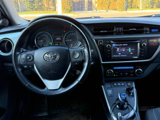 Toyota Auris foto 8