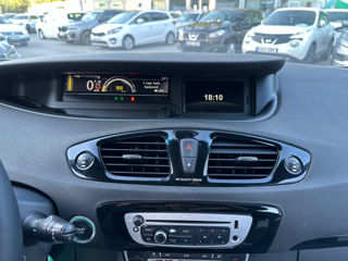 Renault Grand Scenic foto 13