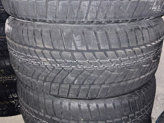 Vind anvelope noi noute Goodyear  255/40 R20  de iarna foto 3