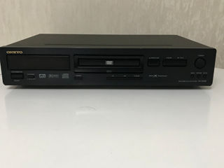 ONKYO CD Player DV-S535
