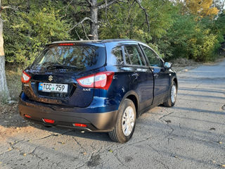 Suzuki S-Cross foto 4