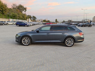 Skoda Superb foto 4