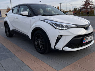 Toyota C-HR foto 3