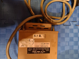Трансформатор понижающий.JAPAN. 1500W . 50/60 Hz. 200/220/240V -> 100/110/120V.весит 11 кг