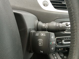 Renault Grand Scenic foto 4