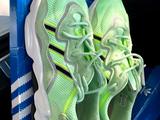 adidas ozweego glow green