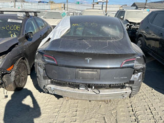 Tesla Model 3 foto 5