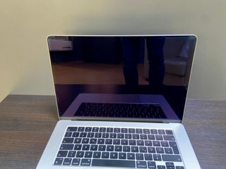 MacBook Air 15" 2023 M2 16GB ram 256GB SSD Silver foto 6