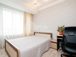 Apartament cu 3 camere, 135 m², Centru, Chișinău foto 14