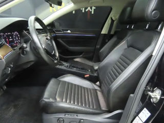 Volkswagen Passat foto 3