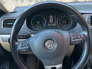 Volkswagen Jetta foto 8