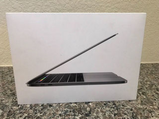 Apple MacBook Pro 13,3" Retina/ Model A1706/ TouchBar/ intel i7 / 16Ram/ 512SSD/ Touch ID