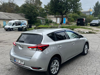 Toyota Auris foto 3