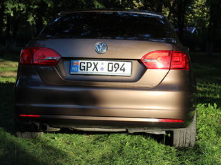 Volkswagen Jetta foto 3