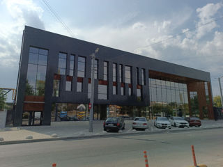 Spaţiu comercial 1200 m2 / prima linie / Uzinelor