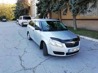 Skoda Fabia foto 3