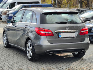 Mercedes B-Class foto 5