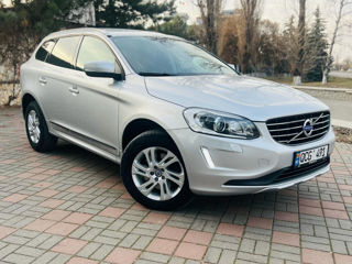 Volvo XC60 foto 2