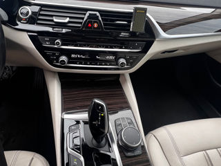 BMW 5 Series foto 5