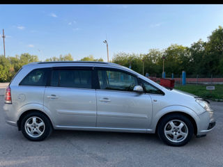 Opel Zafira foto 9