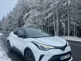 Toyota C-HR foto 2