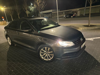 Volkswagen Jetta foto 8