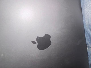 MacBook Pro 2019 foto 2